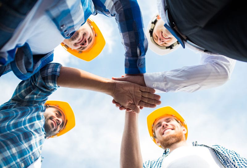 Ouvriers au travail | Cimentiers Experts